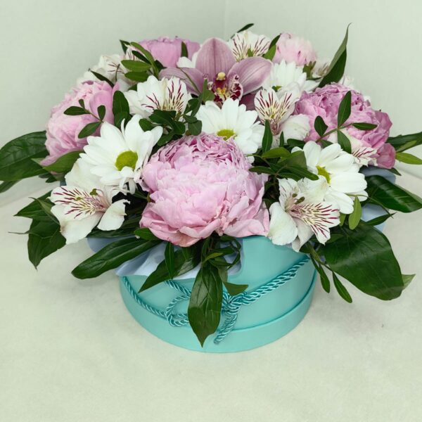Lavender Cloud pink peony flower box with alstroemeria chrysanthemums and fresh greenery