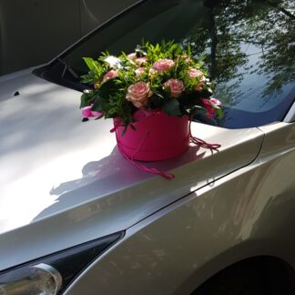 Blush in a Box pink rose arrangement in a stylish hat box