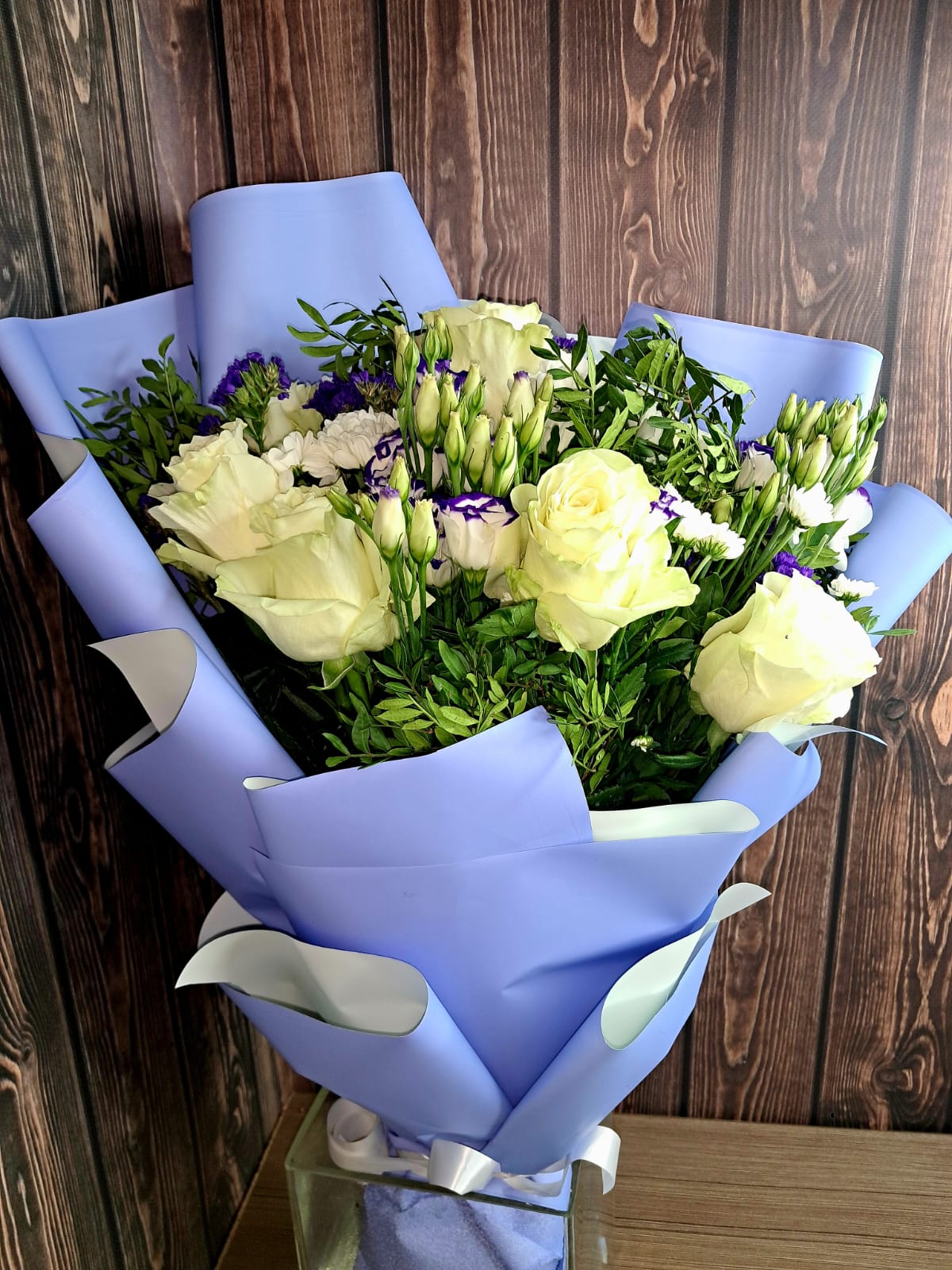 Bouquet with Roses, lisianthus. Florist Deliverys - Image 2