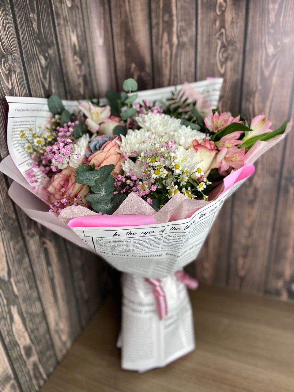 Bouquet with Cushion Chrysanthemum, Rose and Alstroemeria - Image 2