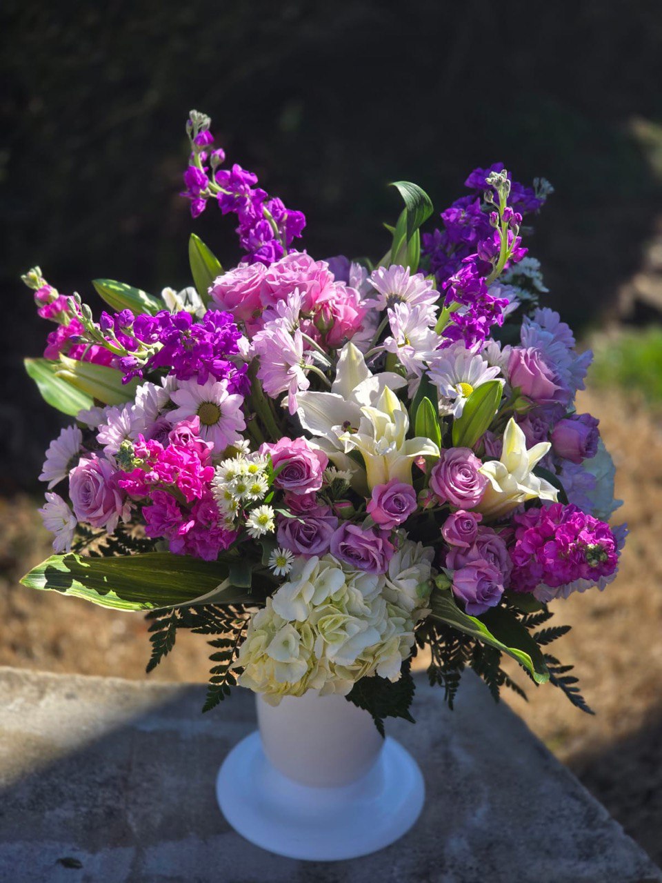 Business bouquet with matthiola, hydrangea, and lily - Image 4