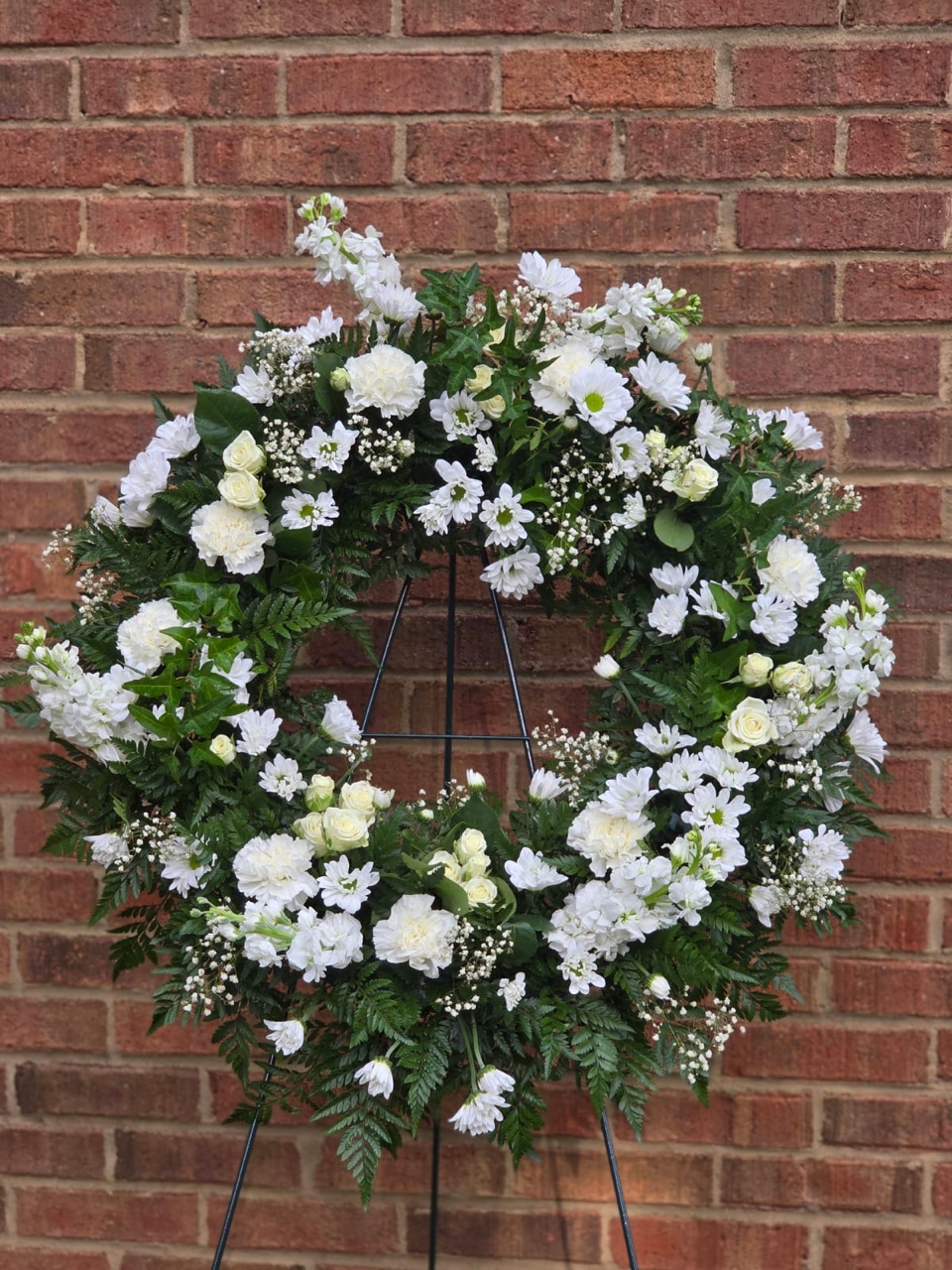 Funeral Standing Sprays & Wreaths on chrysanthemum, carnation, bush rose - Image 4